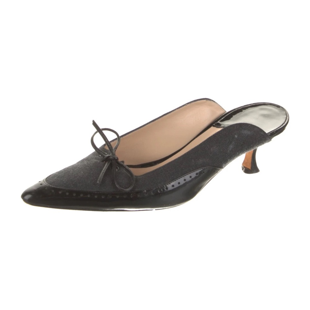 Manolo Blahnik Black patent Leather Mules